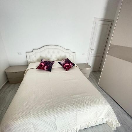La Perla Del Mare Bed & Breakfast La Caletta Luaran gambar