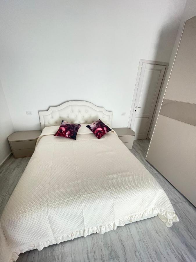 La Perla Del Mare Bed & Breakfast La Caletta Luaran gambar